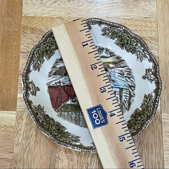 Vintage Johnson Bros The Friendly Village The Ice House Mug and Saucer Set - Picture 9 of 12